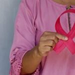• Es este nuevo encuentro la Dra. Emilia Gómez Pardo presentará el decálogo CRIS #CRISTeCuida de alimentación sana para combatir el cáncer de mama.