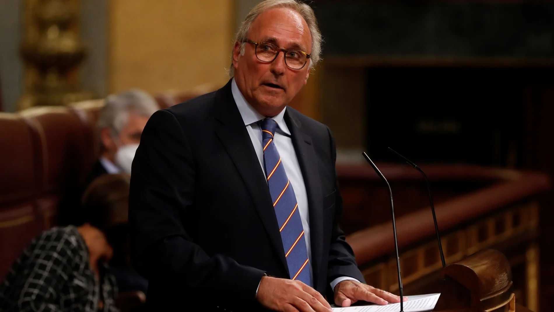 El diputado de Vox, Juan José Aizcorbe, interviene durante el pleno del Congreso de los Disputados celebrado este martes en Madrid