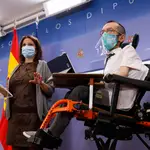 La portavoz del PSOE en el Congreso, Adriana Lastra, acompañada del portavoz de Unidas Podemos en el Congreso, Pablo Echenique, en el Congreso