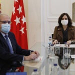 Reunión de la presidenta Ayuso y el portavoz del grupo socialista Ángel Gabilondo para tratar sobre el COViD 19