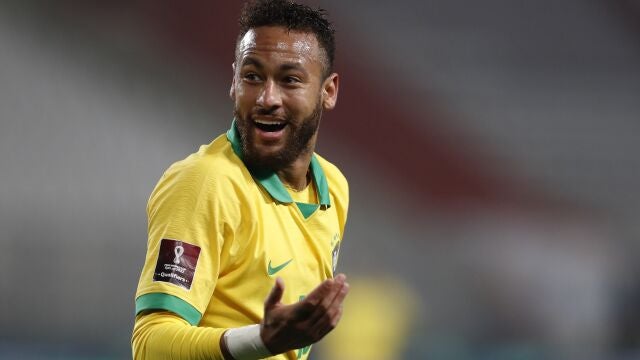 Neymar marcó tres de los goles de Brasil contra Perú.