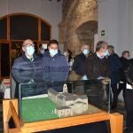 El consejero de Cultura y Turismo, Javier Ortega, presenta las obras de restauración de la cubierta del Monasterio de San Martín de Castañeda, enmarcadas en el Plan Románico Atlántico