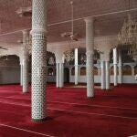 Un operario realiza tareas de desinfección en una de las 14 mezquitas de MelillaCOMISIÓN ISLÁMICA15/10/2020