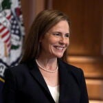 La nominada al Tribunal Supremo Amy Coney Barrett, en el Capitolio, ayer