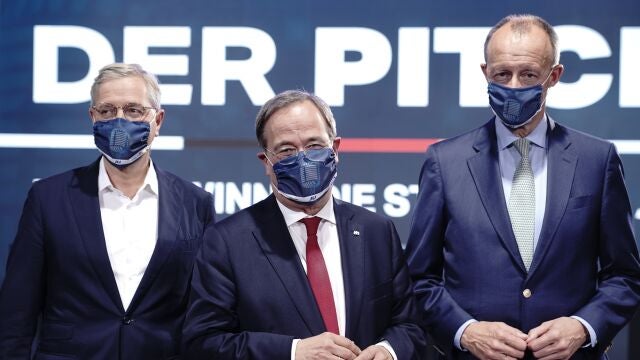 Los tres candidatos para dirigir la CDU, Norbert Roettgen, Armin Laschet y Friedrich Merz (de izquierda a derecha)