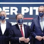 Los tres candidatos para dirigir la CDU, Norbert Roettgen, Armin Laschet y Friedrich Merz (de izquierda a derecha)