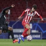 Joao Félix se marcha de un contrario