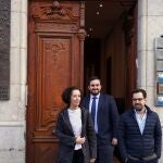 Los diputados del PP de Valladolid José Ángel Alonso y Eduardo Carazo y la senadora Mercedes Cantalapiedra