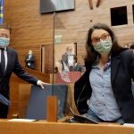 El presidente de la Generalitat, Ximo Puig y la vicepresidenta Mónica Oltra, al inicio de la sesión de control en Les Corts