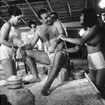 Sean Connery durante el rodaje de la película "Solo se vive dos veces"
