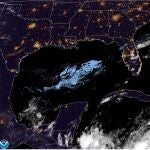 USA5040. MIAMI (ESTADOS UNIDOS), 01/11/2020.- Fotografía satelital cedida este viernes por la Oficina Nacional de Administración Oceánica y Atmosférica (NOAA) por vía del Centro Nacional de Huracanes (NHC) donde se muestra el estado del clima en el Caribe y el Golfo de México a las 18:31 hora local (23:31 GMT). Los vientos de la tormenta tropical Eta aumentaron a 65 millas por hora (100 km/h) y es espera que alcance categoría de huracán mientras avanza durante la noche hacia las costas caribeñas de Nicaragua y Honduras, donde impactará el lunes o martes. EFE/ NOAA-NHC /SOLO USO EDITORIAL /NO VENTAS