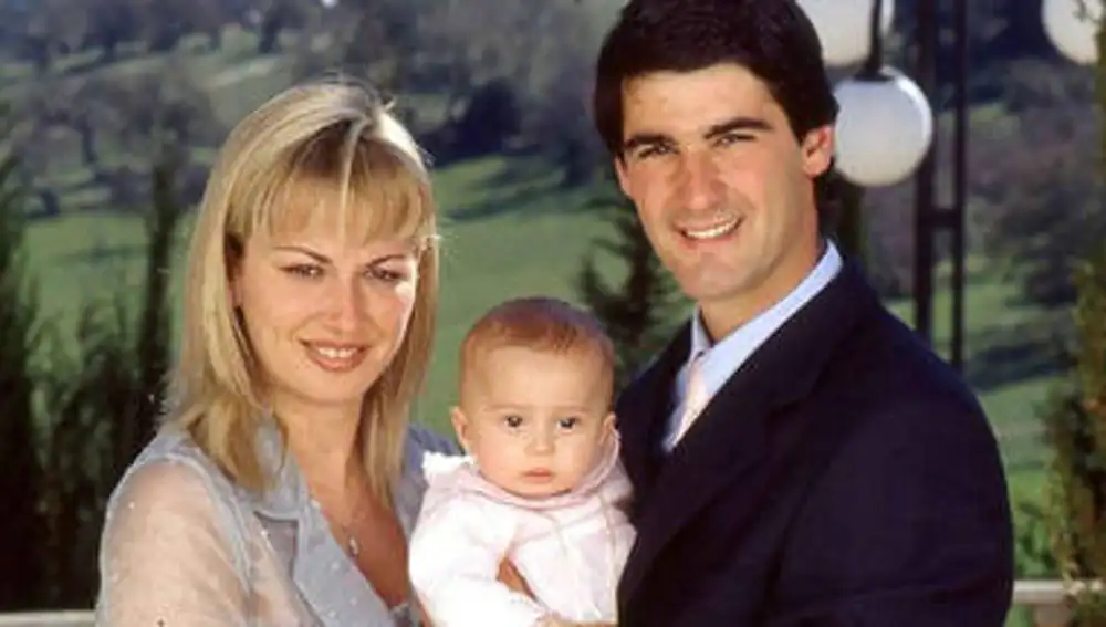 torero jesulin y belen esteban con su hija