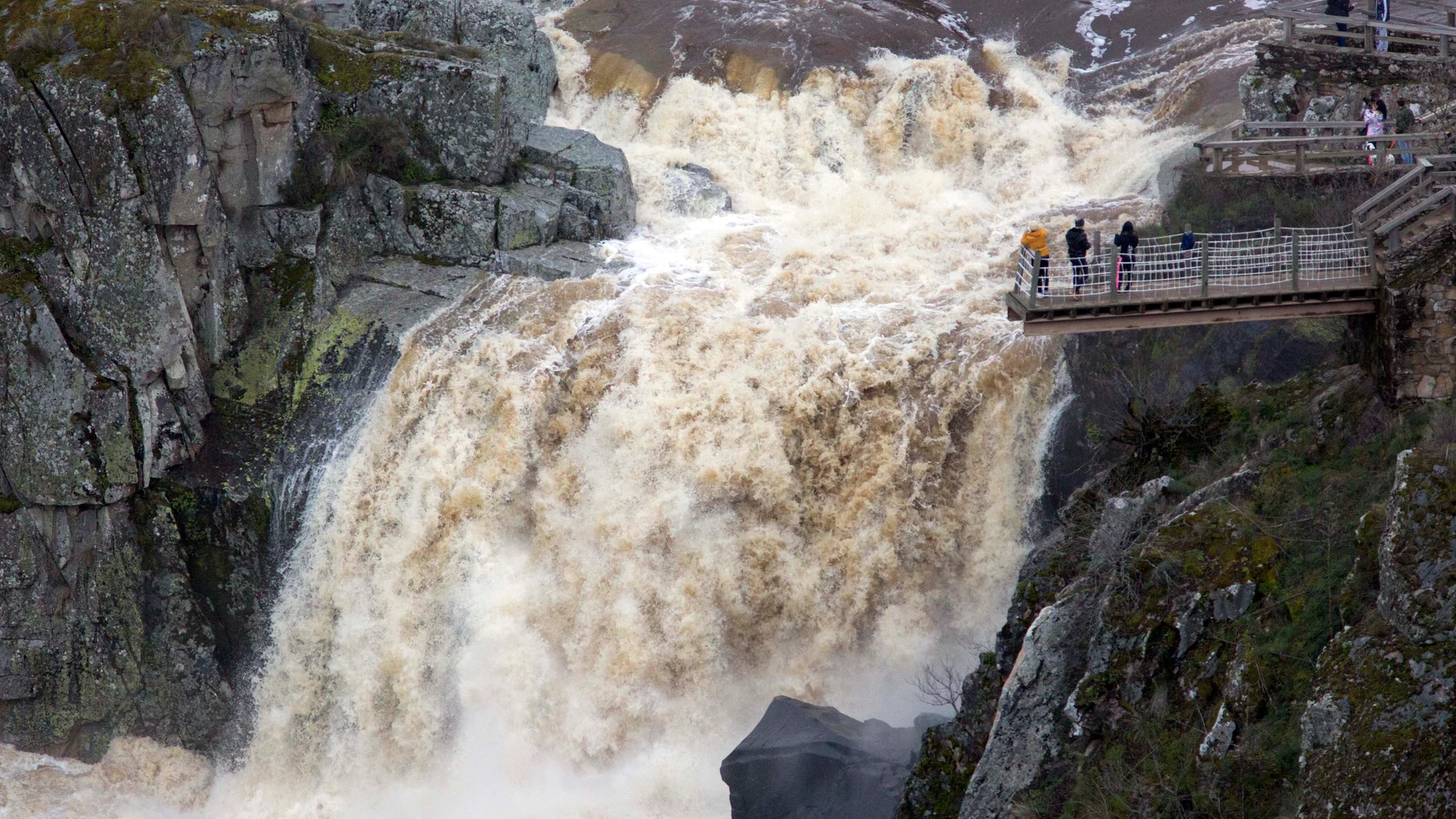 El Pozo de los Humos protagoniza una de las rutas