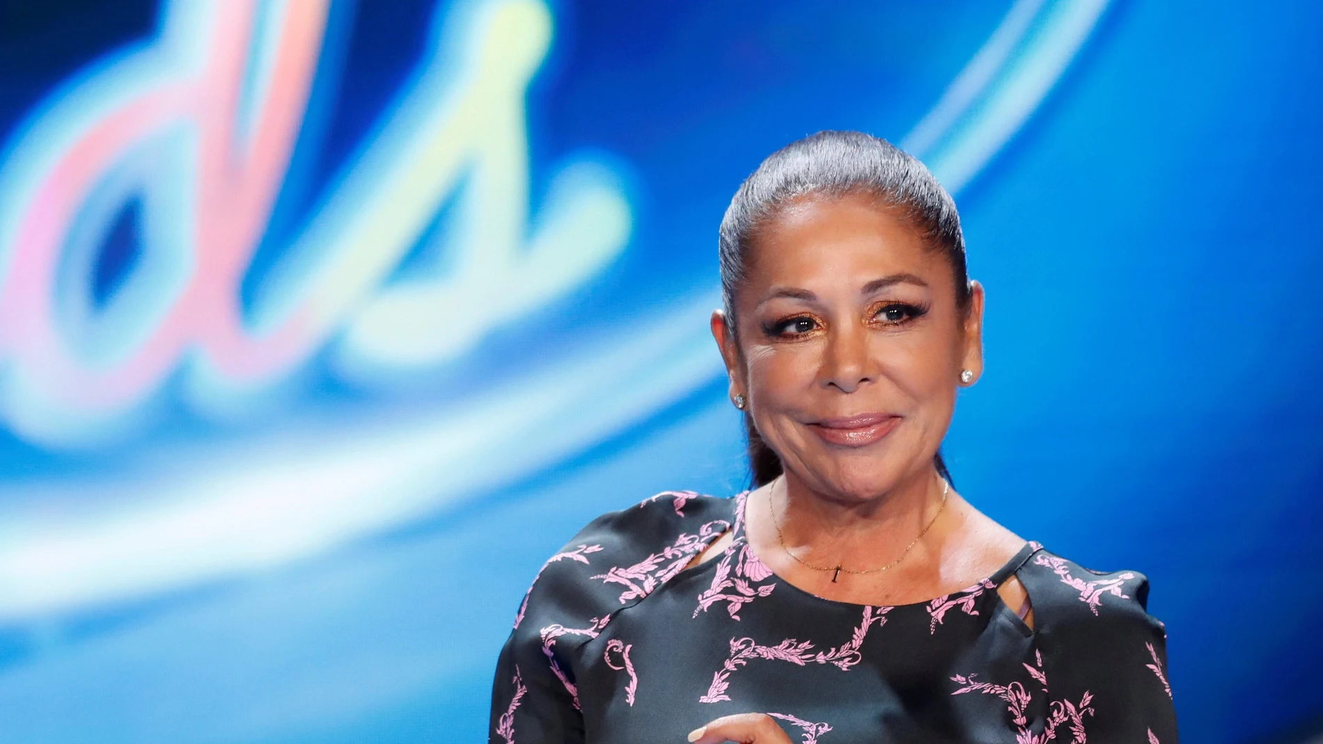 La cantante Isabel Pantoja durante la presentación del programa televisivo "Idol Kids".