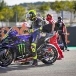 Valentino Rossi, en la parrilla de salida del Gran Premio de Europa en Valencia
