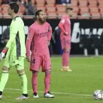 Courtois, tras uno de los goles del Valencia