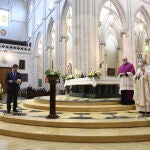 09/11/20 Madrid. CentroMisa celebración del día de La Almudena, patrona de la ciudad de Madrid.El alcalde José Luis Martínez Almeida, renueva el voto.@Cipriano Pastrano