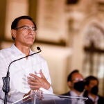 El ya ex presidente de Perú Martín Vizcarra