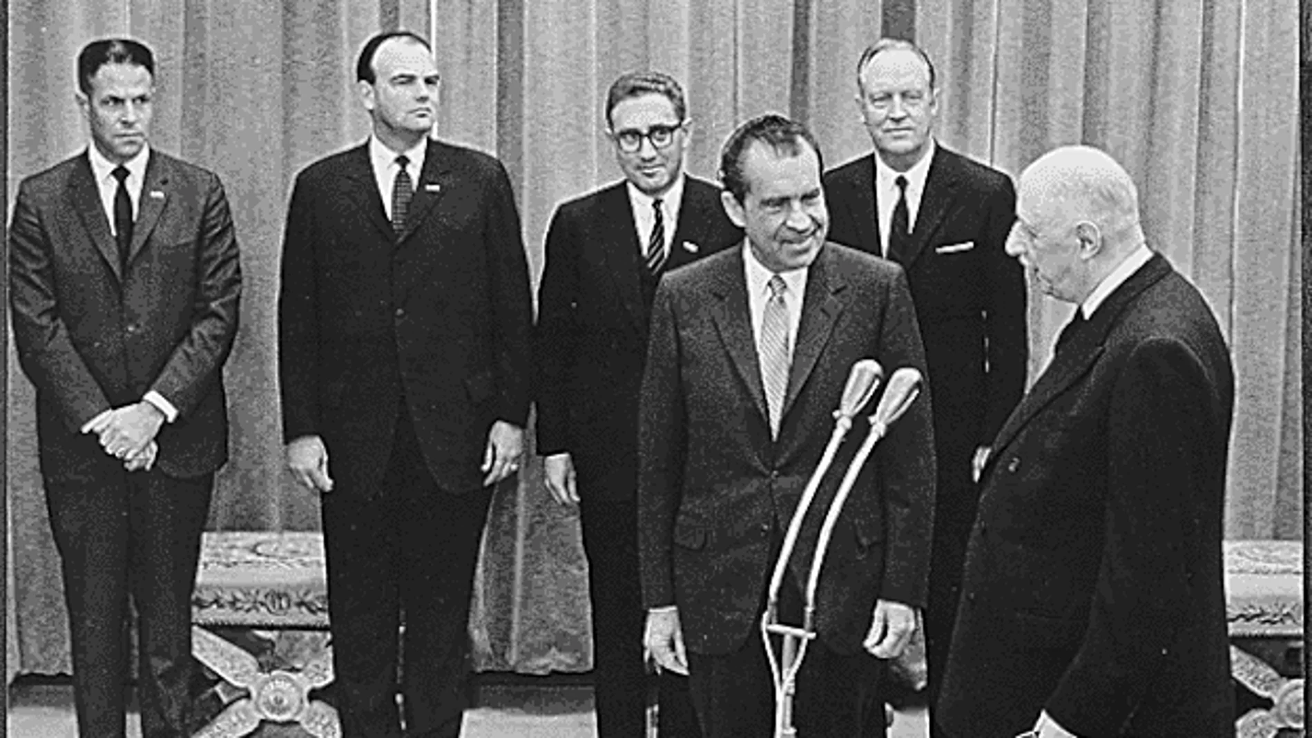 El general Charles de Gaulle, junto al ex presidente de EE UU Richard Nixon