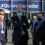 El presidente de Mercadona, Juan Roig; el presidente de AVE, Vicente Boluda; y el presidente de la Generalitat Valenciana, Ximo Puig, conversan durante el acto empresarial 'Acelerar el Corredor. Activar todo un país' por el Corredor Mediterráneo, en Valencia12 NOVIEMBRE 2020;AVE;CORREDOR MEDITERRÁNEORober Solsona / Europa Press12/11/2020