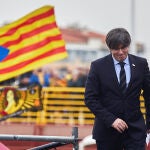 El expresidente de la Generalitat Carles Puigdemont, durante el acto político celebrado este sábado en un parque de la localidad francesa de Perpiñán con la asistencia de distintas personalidades del mundo independentista.