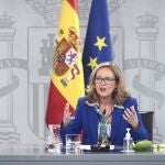 La vicepresidenta y ministra de Asuntos Económicos y Digitalización, Nadia Calviño, comparece en rueda de prensa posterior al Consejo de ministros