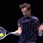 Daniil Medvedev venció a Diego Schwartzman en el último partido de la "round robin" de la Copa Masters