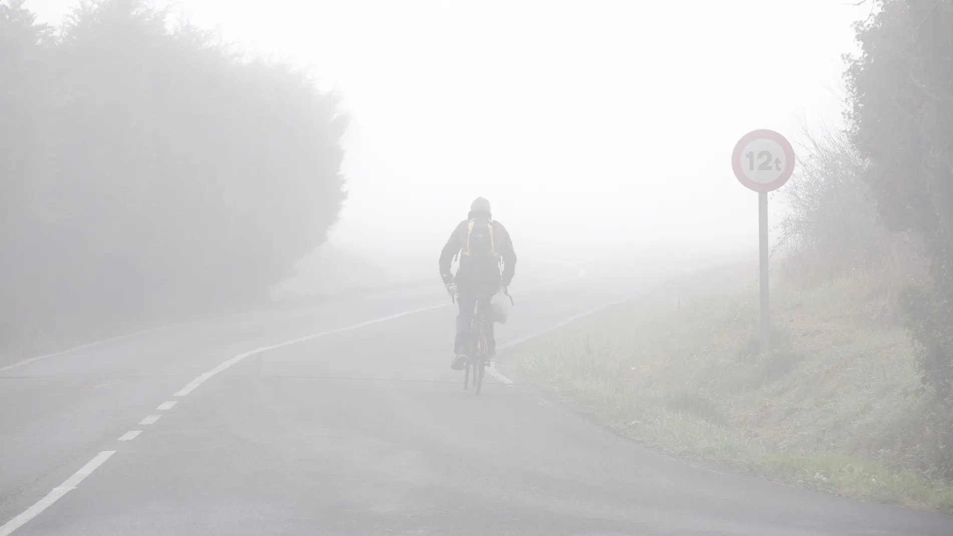 La niebla dificulta la conducción en varias carreteras españolas