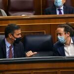 El presidente del Gobierno, Pedro Sánchez, junto al vicepresidente segundo, Pablo Iglesias