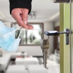 Para contratar la cobertura de impago de alquiler, antes de firmar el contrato, las aseguradoras realizan un estudio de viabilidad sobre los posibles inquilinos de la vivienda