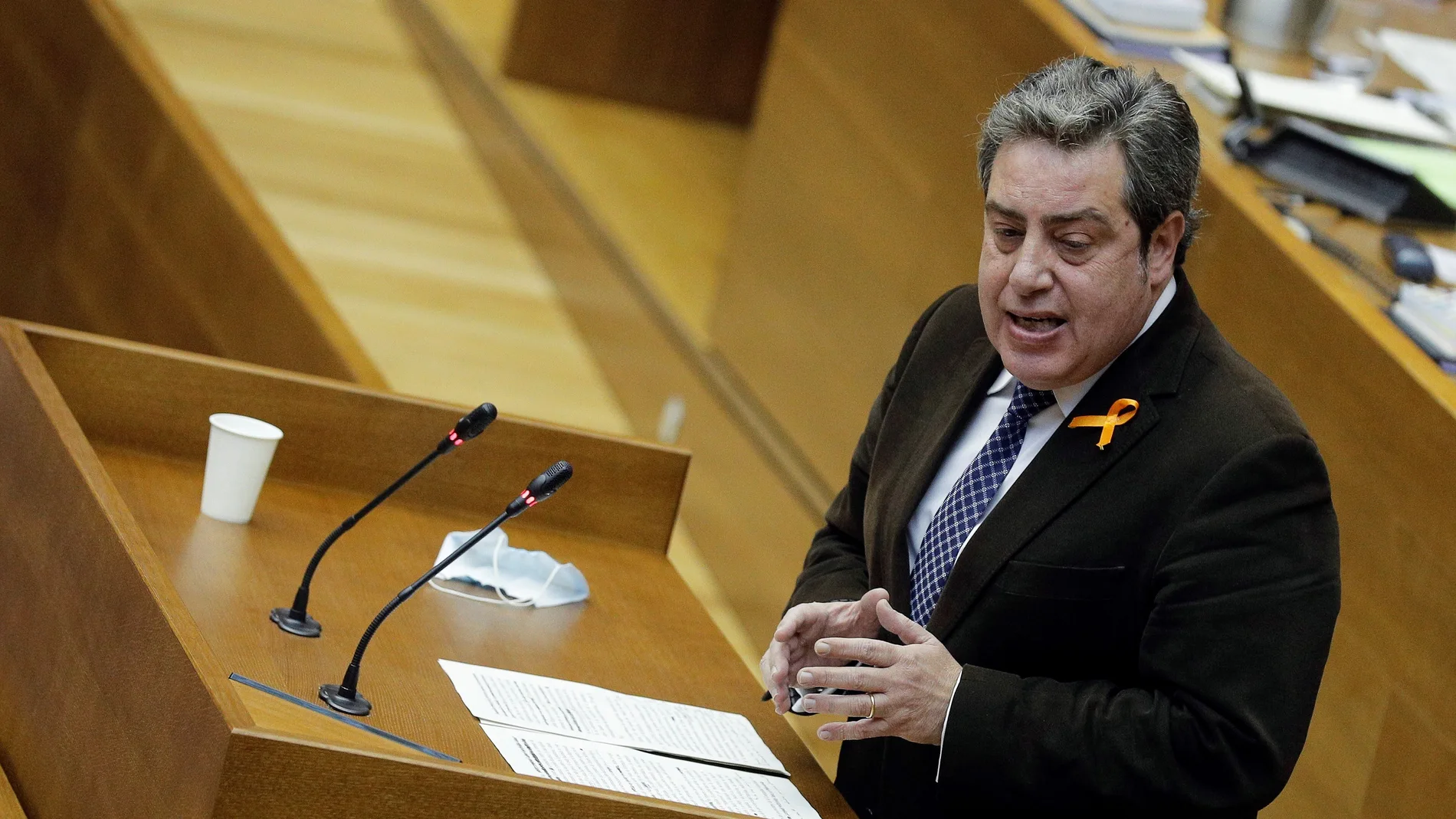 El portavoz del grupo de Vox, José María Llanos