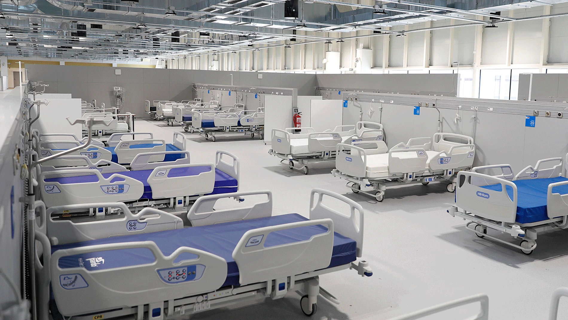 El Hospital de Emergencias de la Comunidad de Madrid, el Hospital Isabel Zendal, en la zona de Valdebebas un día antes de su inauguración.