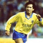 Jorge Alberto "Mágico" González fue un jugador mítico de los años 80 por su destreza y su habilidad y un ídolo para la ciudad de Cádiz