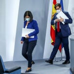 El ministro de Sanidad, Salvador Illa, junto a la ministra de Política Territorial y Función Pública, Carolina Darias, comparecen en rueda de prensa tras la reunión del Consejo InterterritorialEUROPA PRESS/R.Rubio.POOL