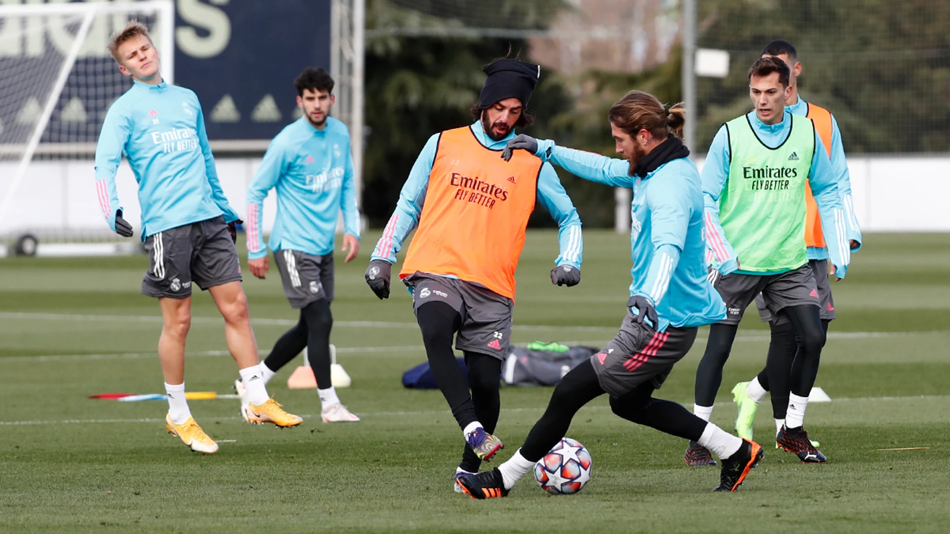 Ramos e Isco, en el entrenamiento del Real Madrid en Valdebebas