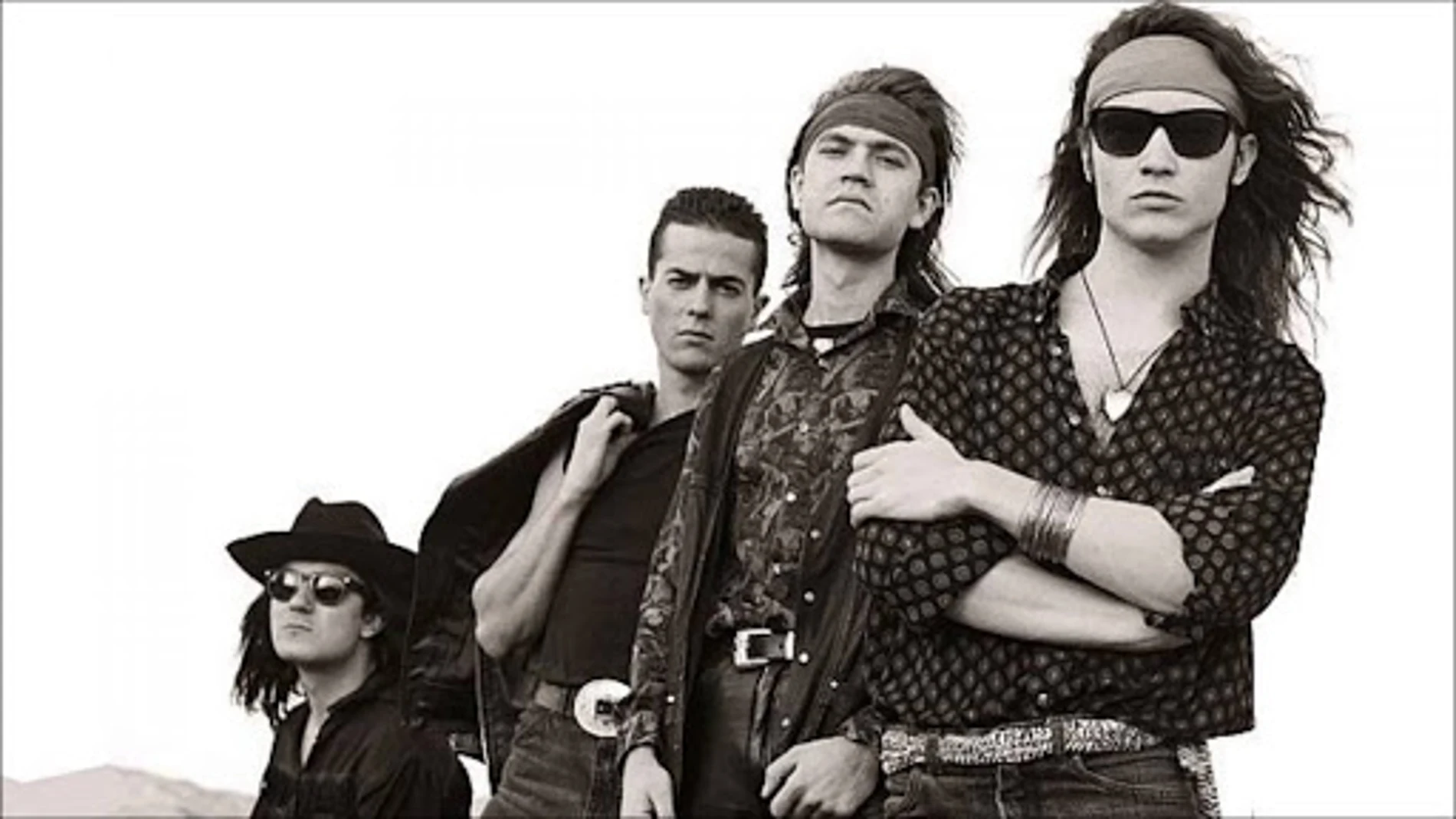 En 1990 la banda cambió y endureció su imagen