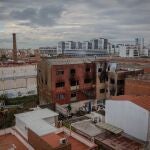 La nave industrial abandonada incendiada en Badalona