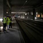 El ministro de Transportes, José Luis Ábalos en la estación de La Sagrera donde ha supervisado las obras que desarrolla Adif y desde donde ha presentado esta mañana el plan de Cercanías de Cataluña