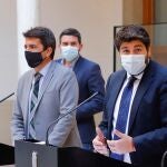 El presidente de la Comunidad de Murcia, Fernando López Miras tras una reunión con el presidente de la Diputación de Alicante, Carlos Mazón y el presidente del Sindicato Central de Regantes del Acueducto Tajo-Segura (Scrats)