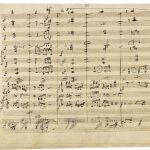 Manuscrito de la novena sinfonía de Beethoven, donde se aprecian revisiones, correcciones y alteraciones realizadas por el genio