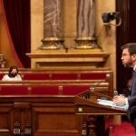 El vicepresidente del Govern en funciones de presidente, Pere Aragonès, durante su intervención en el Pleno del Parlament
