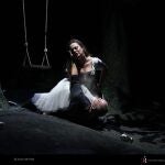 Christopher Maltman (Don Giovanni) y Louise Alder (Zerlina), en la obra de Mozart