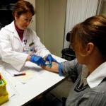 Se calcula que un 28% de casos de VIH podrían ser detectados en urgencias con una simple serología