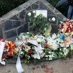 Imagen del monolito en recuerdo a las víctimas del atentado de Sabadell