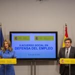 La ministra de Trabajo, Yolanda Díaz, y el minitro de Seguridad Social, José Luis Escrivá, durante la rueda de prensa para presentar el II Acuerdo Socia en Defensa del Empleo.MINISTERIO DE TRABAJO (Foto de ARCHIVO)25/06/2020