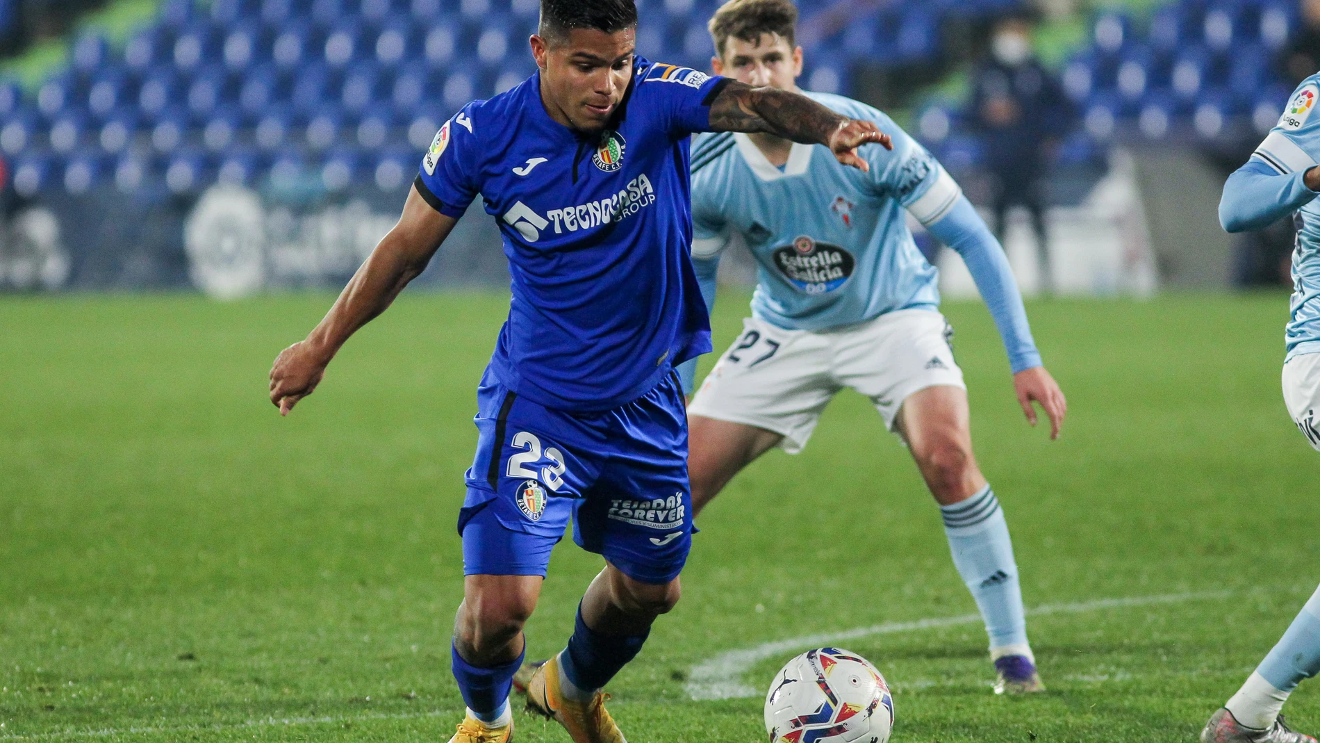 Cucho Hernández con el Getafe.