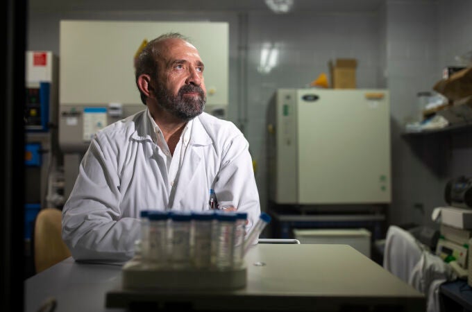 09/12/2020. © Jesús G. Feria.Entrevista al jefe de Microbiología y enfermedades Infecciosas del Hospital Ramon y Cajal, el Doctor Santiago Moreno.