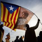 Acto protagonizado por el expresidente de la Generalitat Carles Puigdemont, junto a los también eurodiputados de JxCat, Antoni Comín y Clara Ponsatí, en un parque de la localidad francesa de Perpiñán.