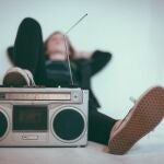 10 canciones para este Fin de Año en casa.
