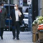 El ministro de Sanidad y candidato del PSC, Salvador Illa, junto a Miquel Iceta el día de su nombramiento como presidenciable en Barcelona